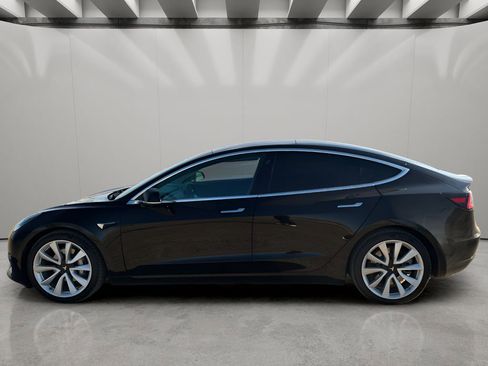 Used 2018 Tesla Model 3 Long Range AWD/4WD image 2