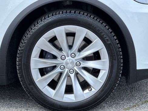 Used 2020 Tesla Model X Long Range AWD/4WD image 26