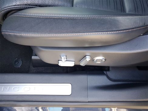 Certified 2024 Lincoln Nautilus Reserve w/ Equipment Group 203A image 22