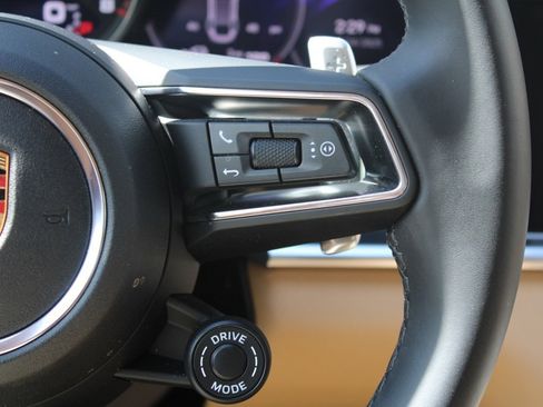 Used 2023 Porsche Panamera 4 image 21