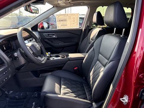 New 2026 Nissan Rogue Platinum w/ Platinum Premium Package AWD/4WD image 13