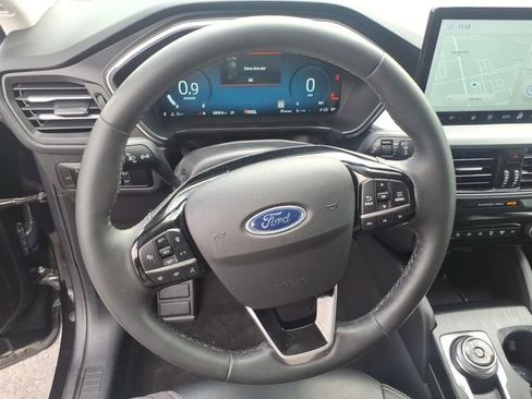 Used 2024 Ford Escape Platinum AWD/4WD image 14