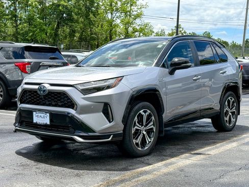 Used 2023 Toyota RAV4 XSE w/ Premium Package AWD/4WD image 3
