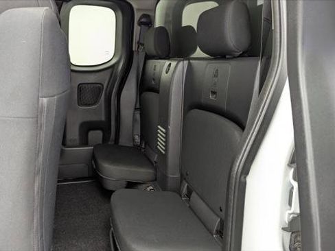 Used 2022 Nissan Frontier S w/ Technology Package image 13