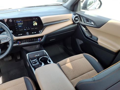 Certified 2025 Chevrolet Equinox ACTIV AWD/4WD image 21