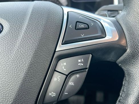 Used 2017 Ford Edge Titanium w/ Technology Package image 24