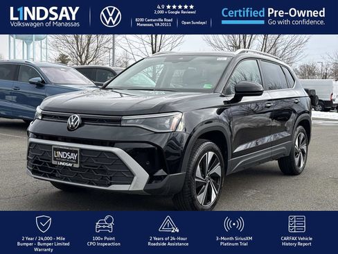 Certified 2025 Volkswagen Taos SE image 6