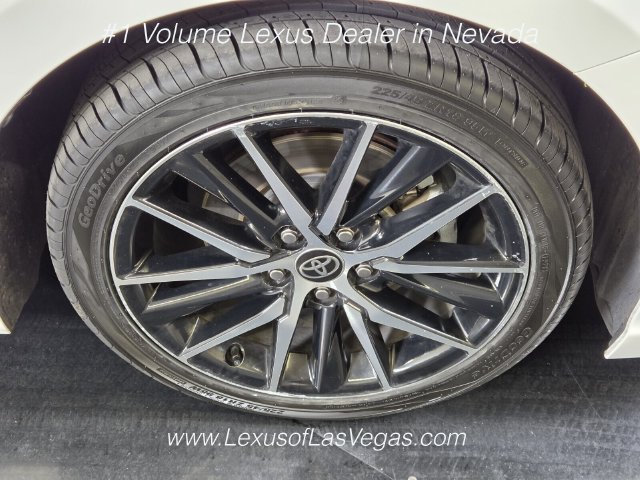 Used 2024 Toyota Camry SE w/ Convenience Package FWD image 9