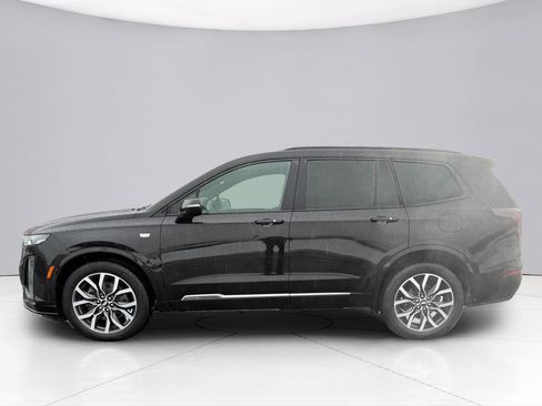 Used 2021 Cadillac XT6 Sport image 2