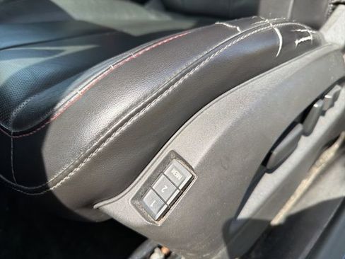 Used 2017 Chevrolet Equinox Premier w/ Enhanced Convenience Package FWD image 23
