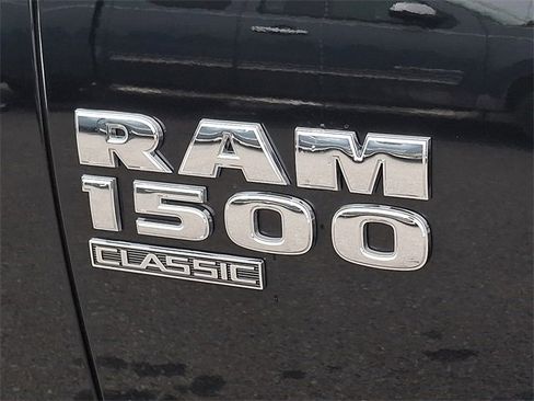 Used 2024 RAM 1500 Classic SLT image 31