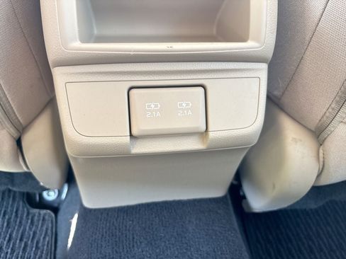 Used 2019 Subaru Outback 2.5i Premium w/ Popular Package #2 AWD/4WD image 32