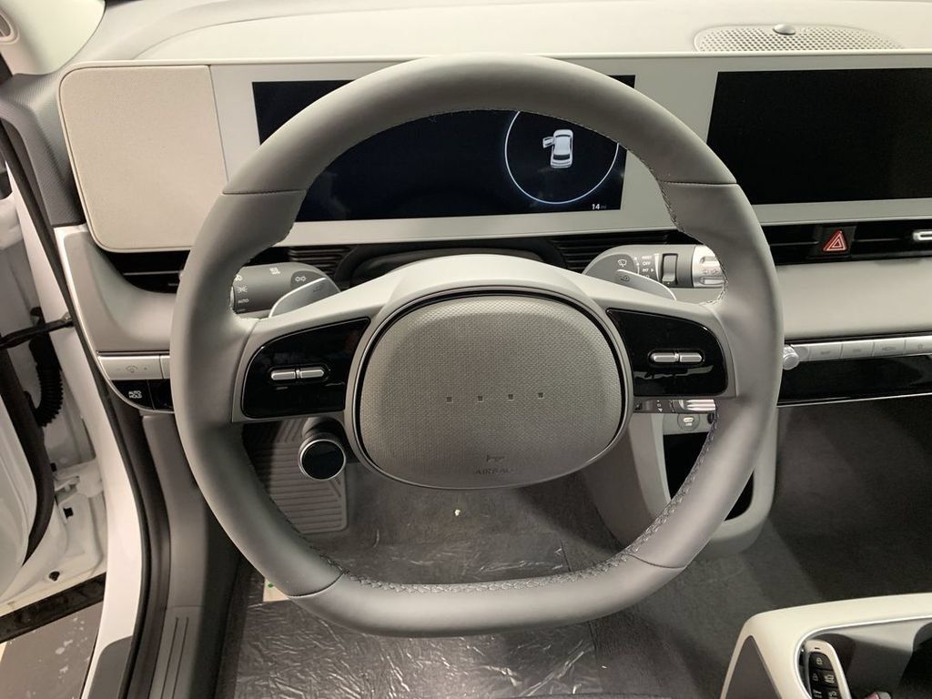 Used 2024 Hyundai Ioniq 5 SEL AWD/4WD image 4