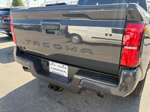 Used 2025 Toyota Tacoma SR5 image 25