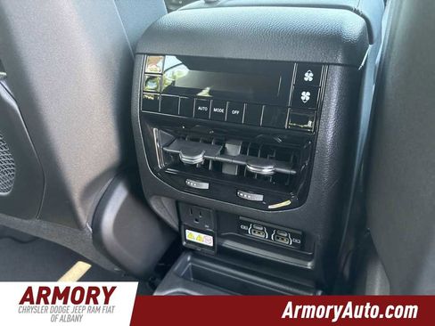 New 2025 Jeep Grand Cherokee L Laredo w/ Luxury Tech Group I image 32