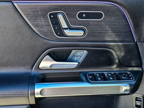 New 2026 Mercedes-Benz GLB 250 4MATIC image 12