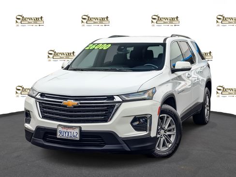 Used 2022 Chevrolet Traverse LT AWD/4WD image 1