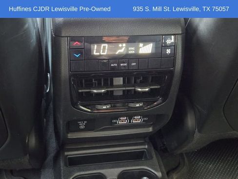 Used 2023 Jeep Grand Cherokee L Laredo RWD image 39