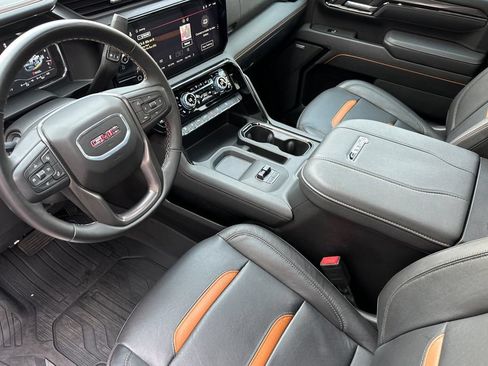 Used 2025 GMC Sierra 2500 AT4 AWD/4WD image 10