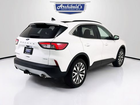 Used 2022 Ford Escape Titanium w/ Class II Trailer Tow Package AWD/4WD image 7