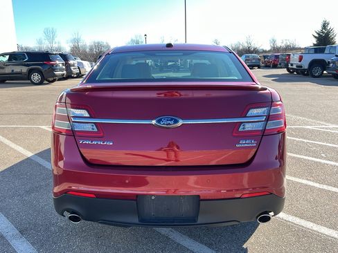 Used 2017 Ford Taurus SEL w/ Equipment Group 201A image 4