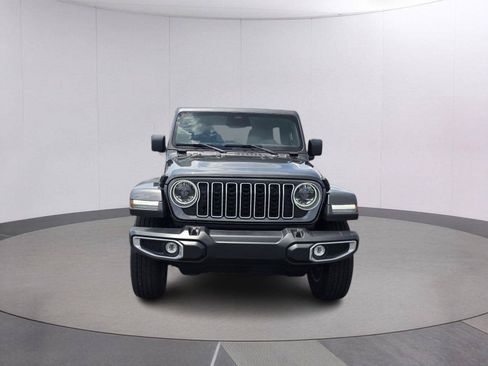Certified 2025 Jeep Wrangler Unlimited Sahara AWD/4WD image 2