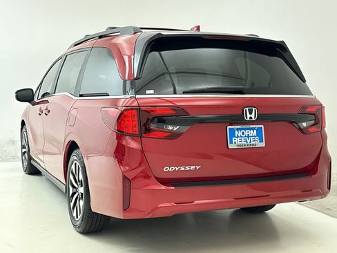 Certified 2026 Honda Odyssey EX-L image 7