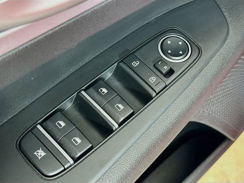 Used 2023 Kia Forte LXS w/ LXS Technology Package image 8