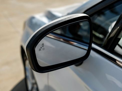 Used 2019 Ford Fusion SE FWD image 43