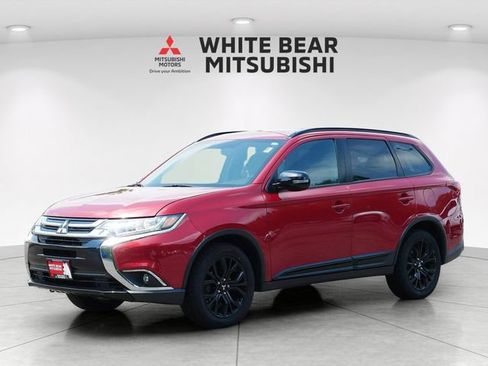 Used 2018 Mitsubishi Outlander LE AWD/4WD image 2