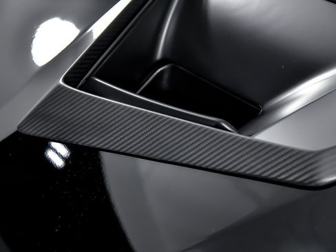 Used 2021 Lamborghini Huracan STO image 6