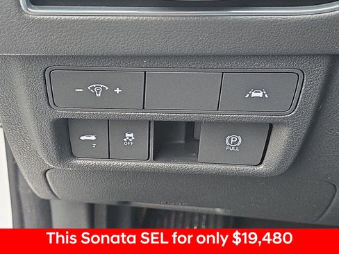 Used 2022 Hyundai Sonata SEL image 33