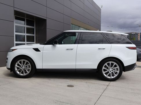 Certified 2024 Land Rover Range Rover Sport SE AWD/4WD image 11
