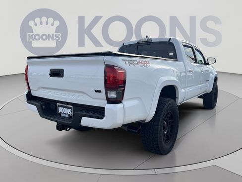 Used 2019 Toyota Tacoma TRD Sport AWD/4WD image 7