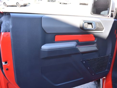 Used 2023 Ford Bronco Black Diamond image 30