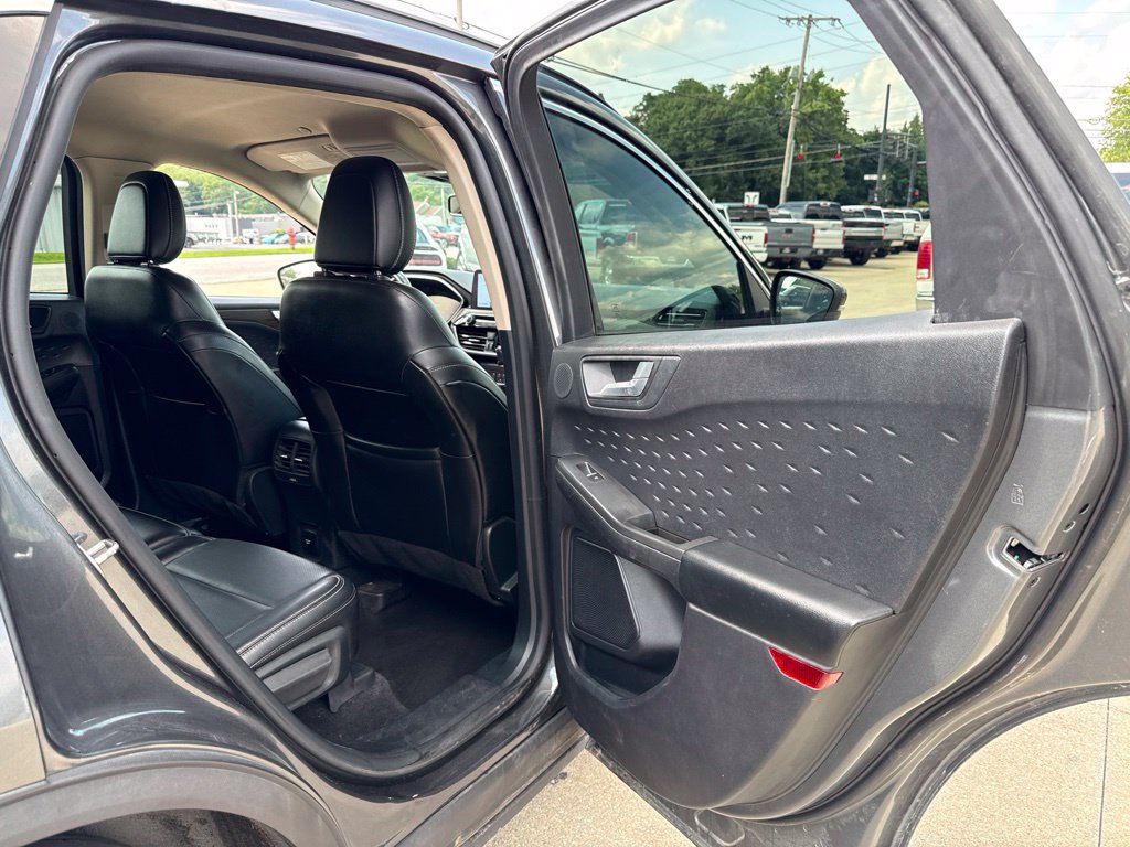 Used 2020 Ford Escape Titanium AWD/4WD image 47
