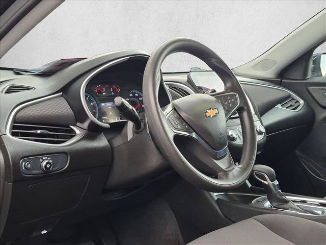 Used 2025 Chevrolet Malibu LT FWD image 10