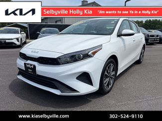 Used 2023 Kia Forte LXS FWD video 1