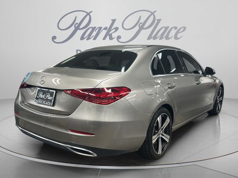 Used 2022 Mercedes-Benz C 300 Sedan image 5