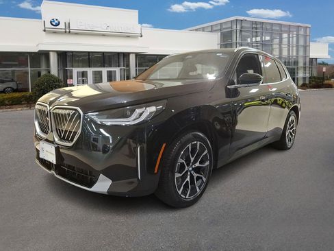 Used 2025 BMW X3 xDrive30i w/ Premium Package image 1