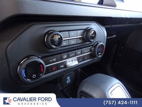 Used 2025 Ford Bronco Big Bend AWD/4WD image 8