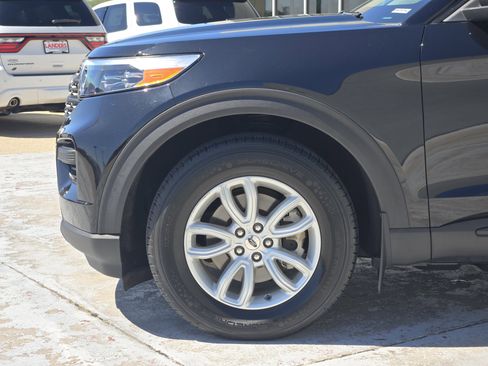 Used 2021 Ford Explorer 2WD image 9