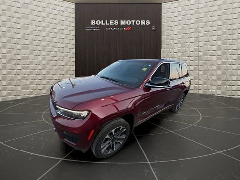 Used 2023 Jeep Grand Cherokee Overland w/ MOPAR Finishing Package image 14