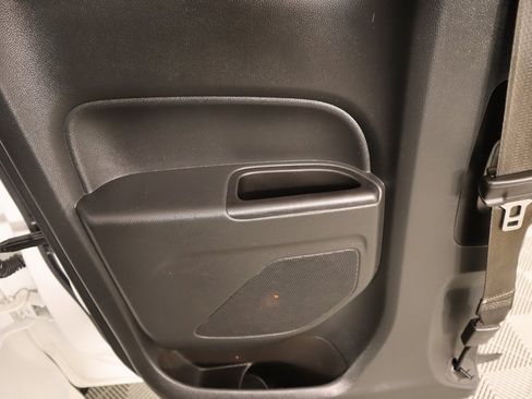 Used 2022 Chevrolet Colorado LT w/ Fleet Safety Package image 15