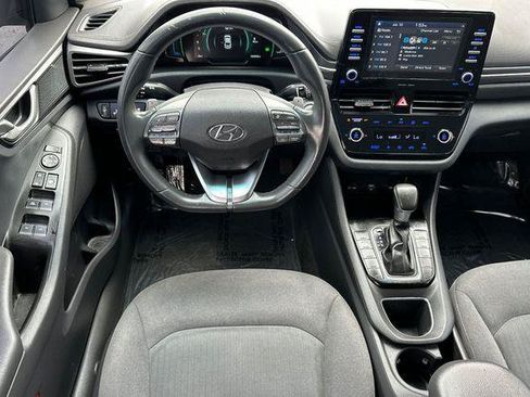 Used 2020 Hyundai Ioniq SE FWD image 15