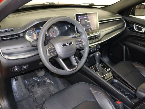 Used 2023 Jeep Compass Limited AWD/4WD image 23