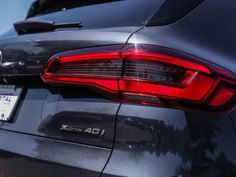 Used 2020 BMW X5 xDrive40i w/ Premium Package AWD/4WD image 14