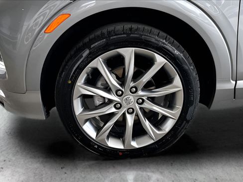 Used 2024 Buick Encore GX Avenir FWD image 29