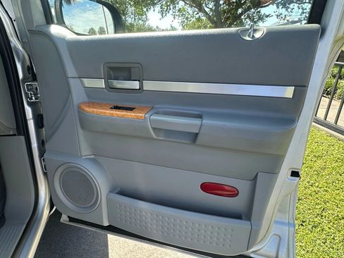 Used 2007 Chrysler Aspen Limited w/ PWR Convenience Group image 13