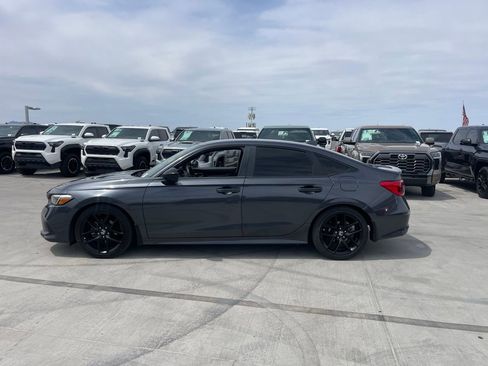 Used 2022 Honda Civic Sport image 5